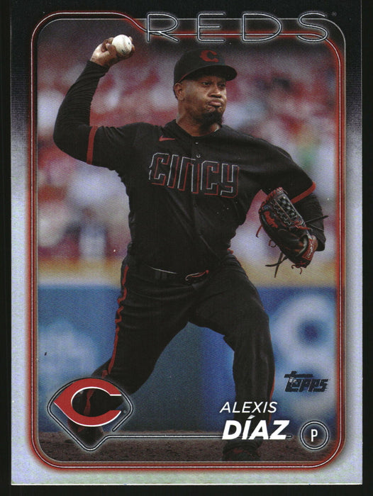 2024 Topps #297 Alexis Díaz Rainbow Foil