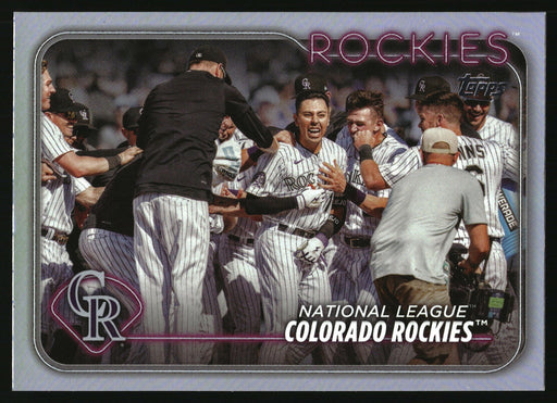 2024 Topps #526 Colorado Rockies Rainbow Foil