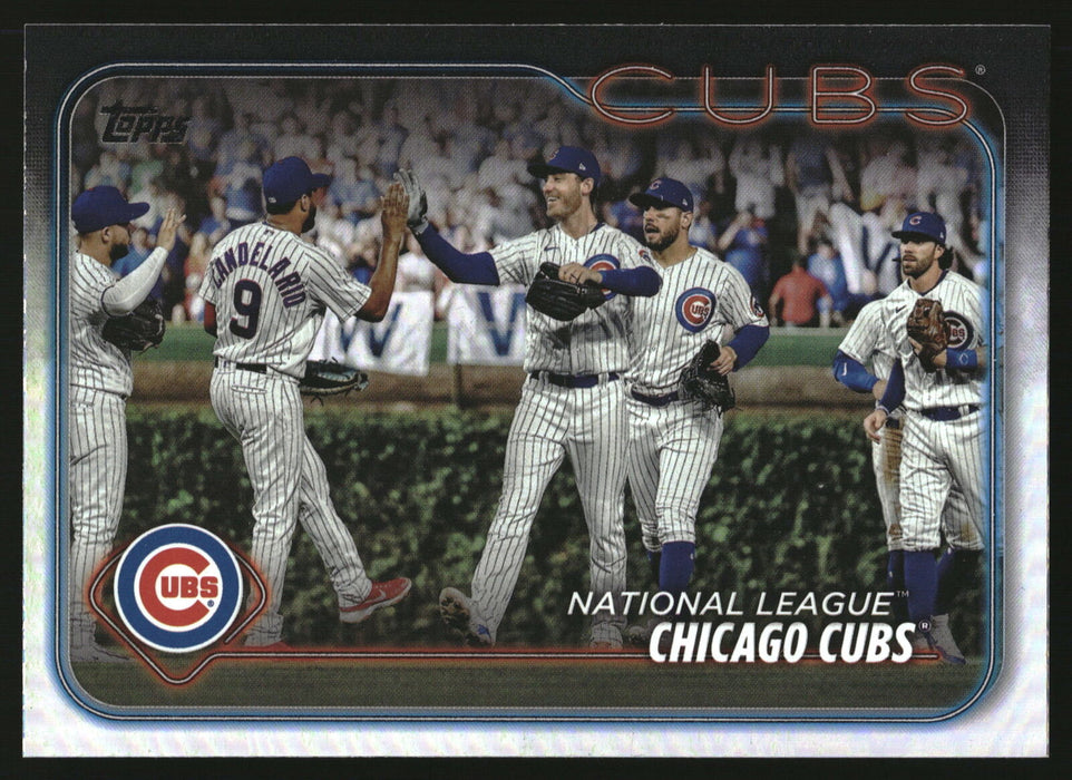 2024 Topps #165 Chicago Cubs Rainbow Foil