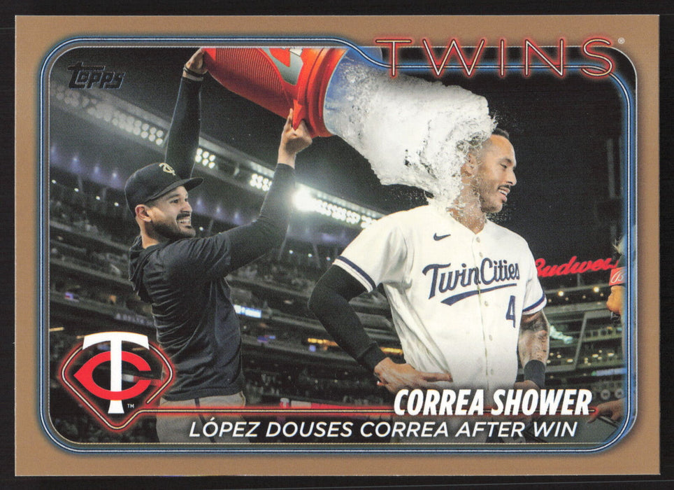 2024 Topps #155 Correa Shower: Lopez Douses Correa After Win Gold #/2024